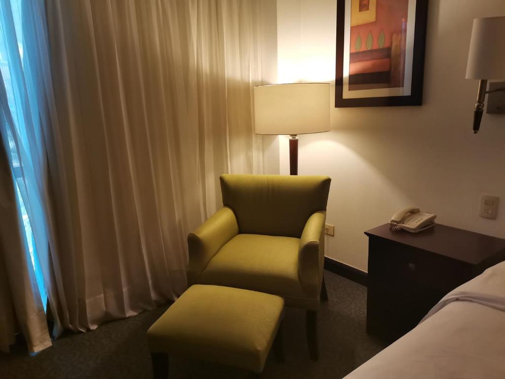 Holiday Inn Monterrey Valle, an IHG Hotel photo 2