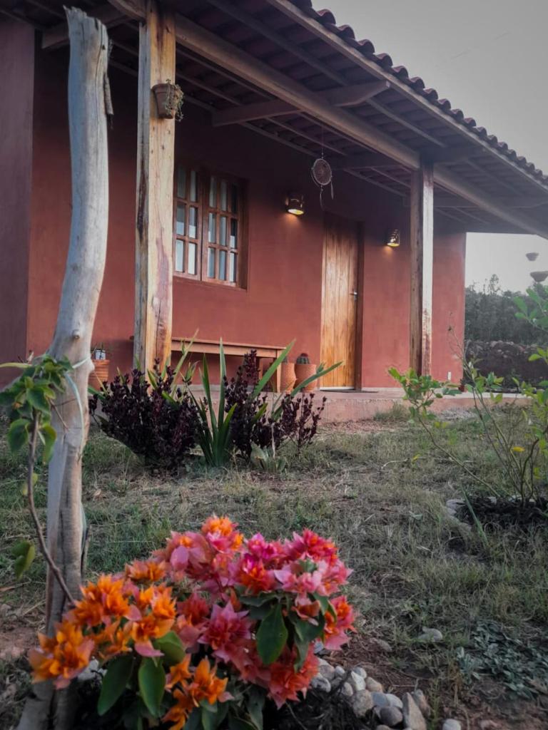 Vila Sincorá - Chalé para 4 pessoas com cozinha a 2 km da portaria da Cachoeira do Buracão photo 1