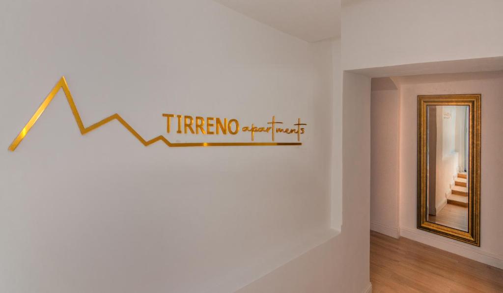 Tirreno Beachfront Apartments