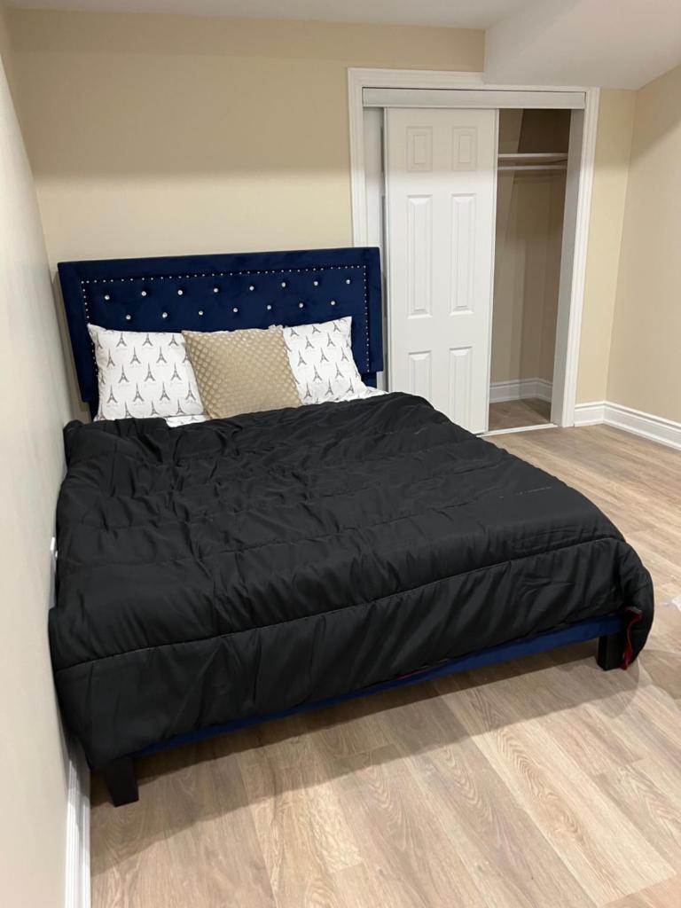Large specious room for max two person in new cozy second unit