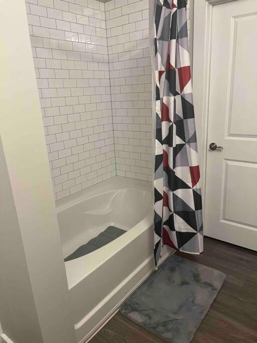 Luxury Home away from home ! photo 4
