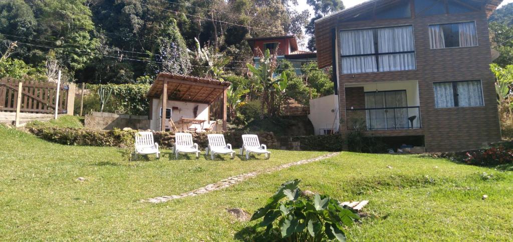 Casa de Campo em Lumiar com corrego ,lareira e churrasqueira photo 1