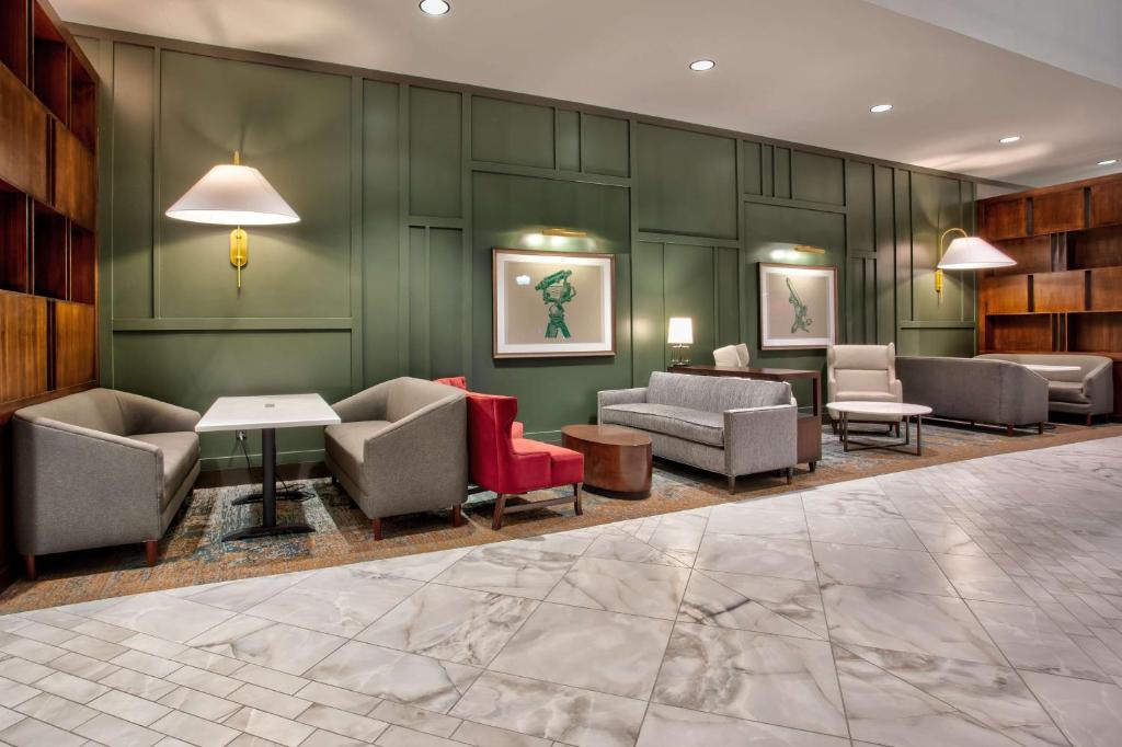 DoubleTree by Hilton Lansing photo 4