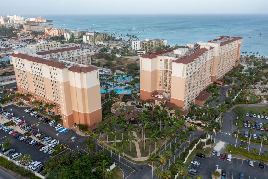 Marriott's Aruba Surf Club photo 3