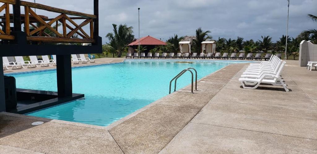 PUNTA COCO VILLAS BEACH