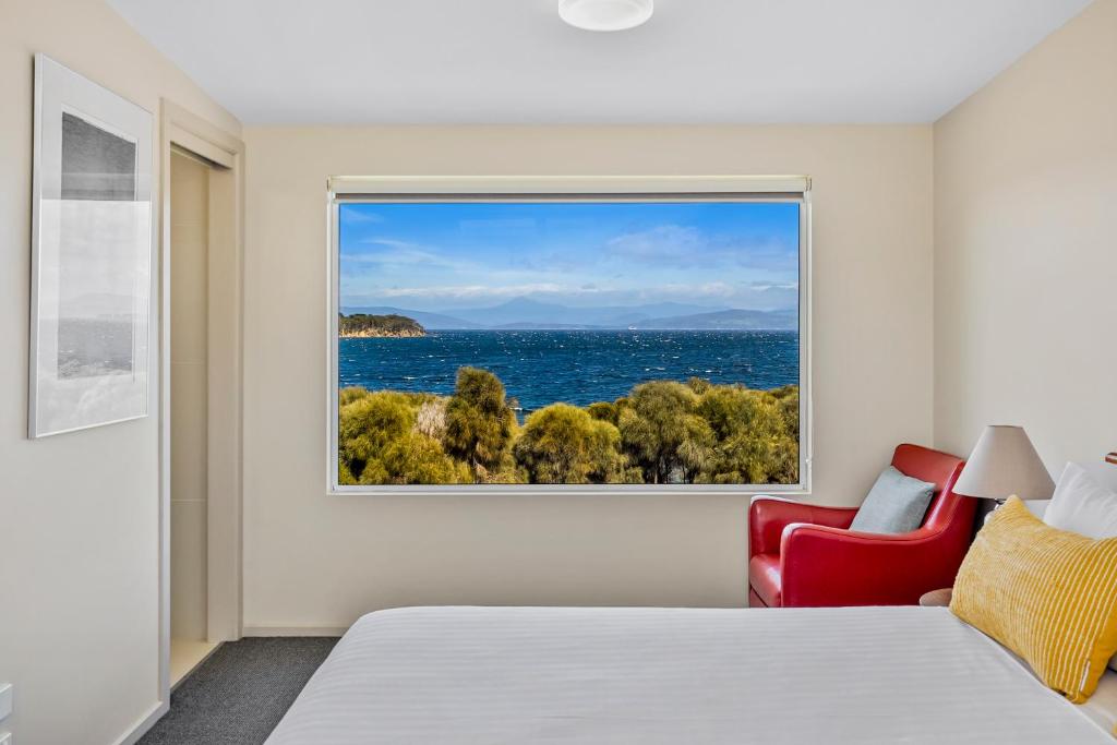 Manfield Seaside Bruny Island