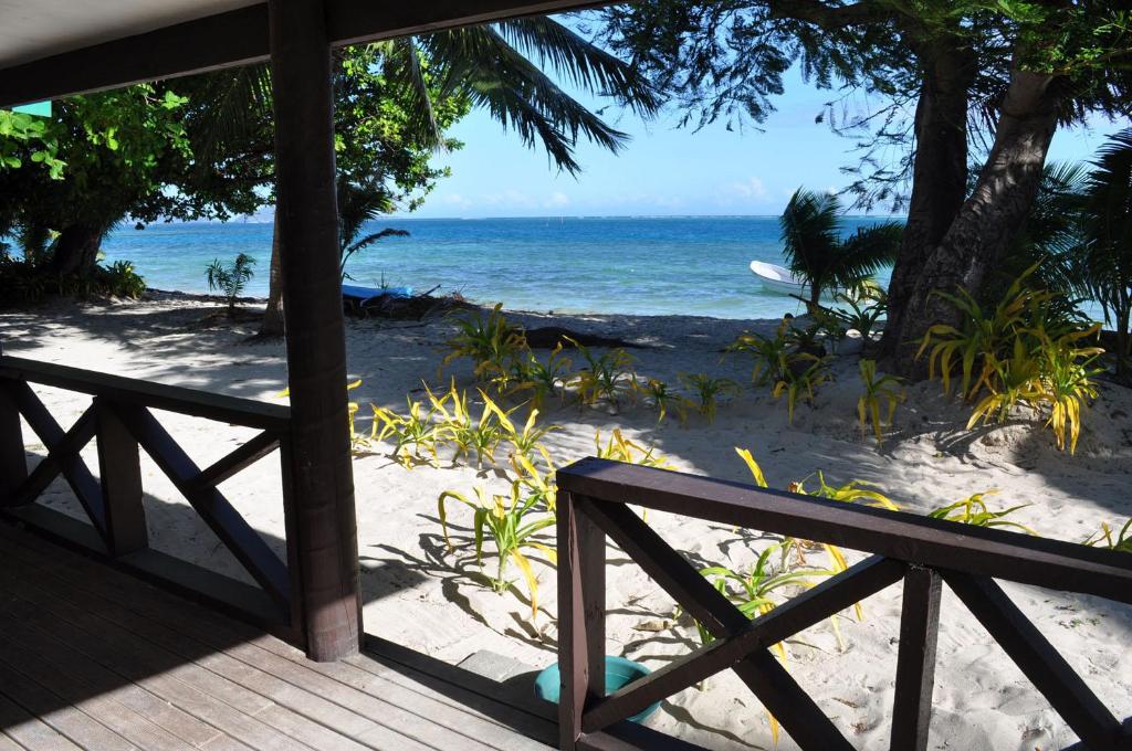Mana Backpackers and Dive Resort