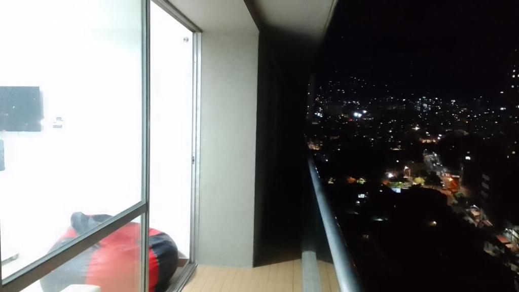 apto amoblado para 4 personas con 2 habitaciones y 2 baños photo 3