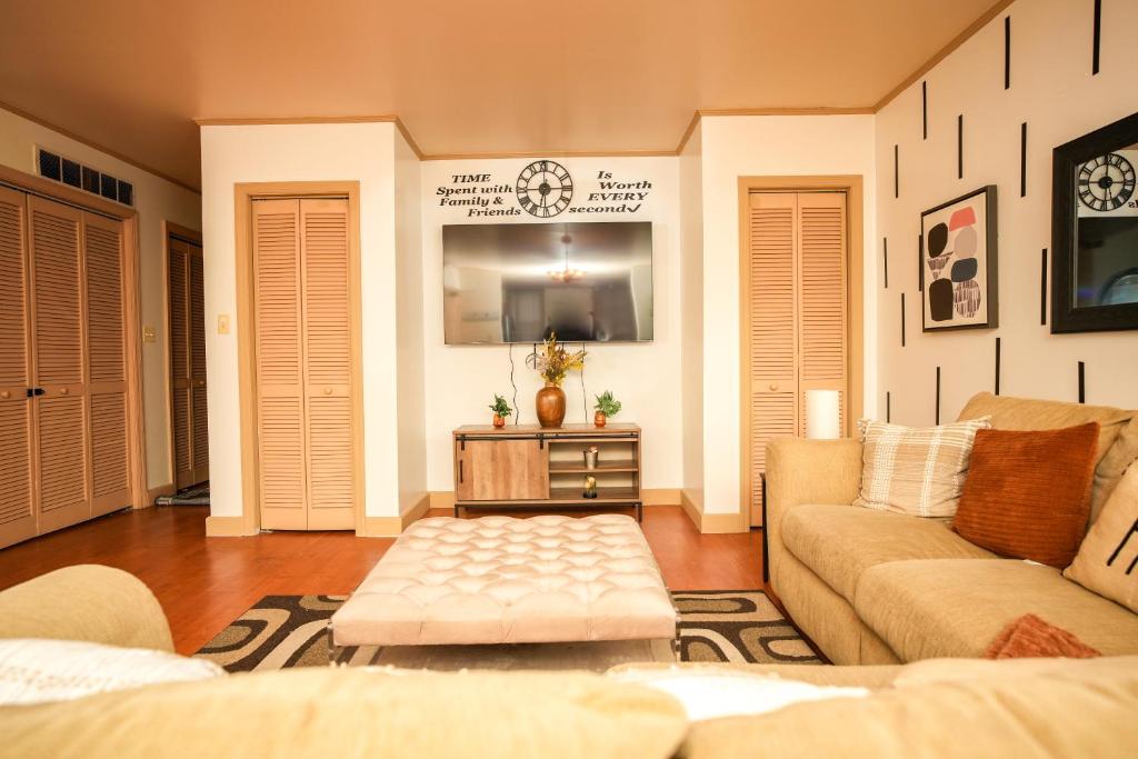 Urban Elegance photo 1
