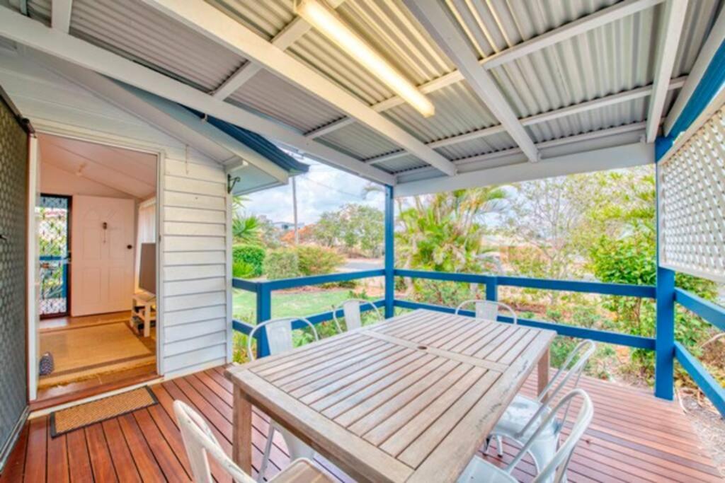 Sandy Feet Cottage
