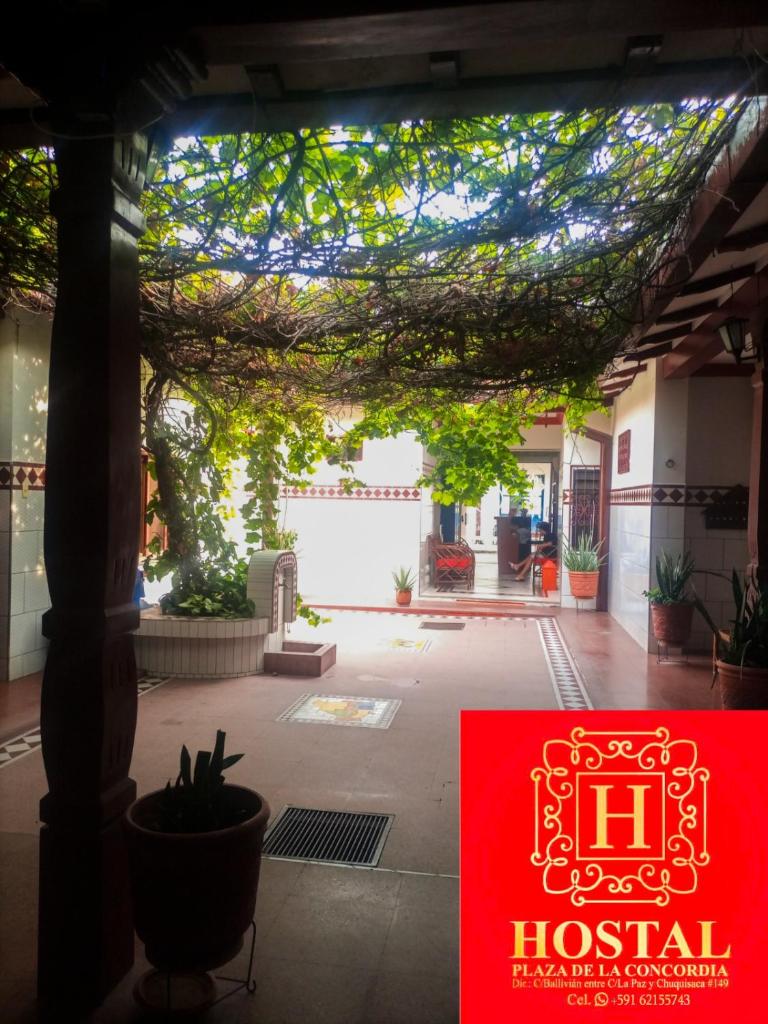 Hostal Plaza de la Concordia photo 2