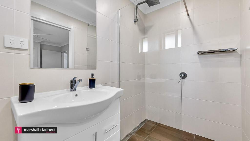 Bermagui River View - Unit 1,1 Lindo Street 3 bdrm Villa photo 4