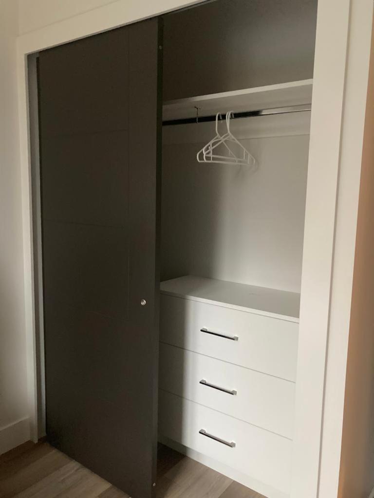 Modern and cozy 4-Plex with a view! (1Bed, 1 Private Bathroom) photo 4