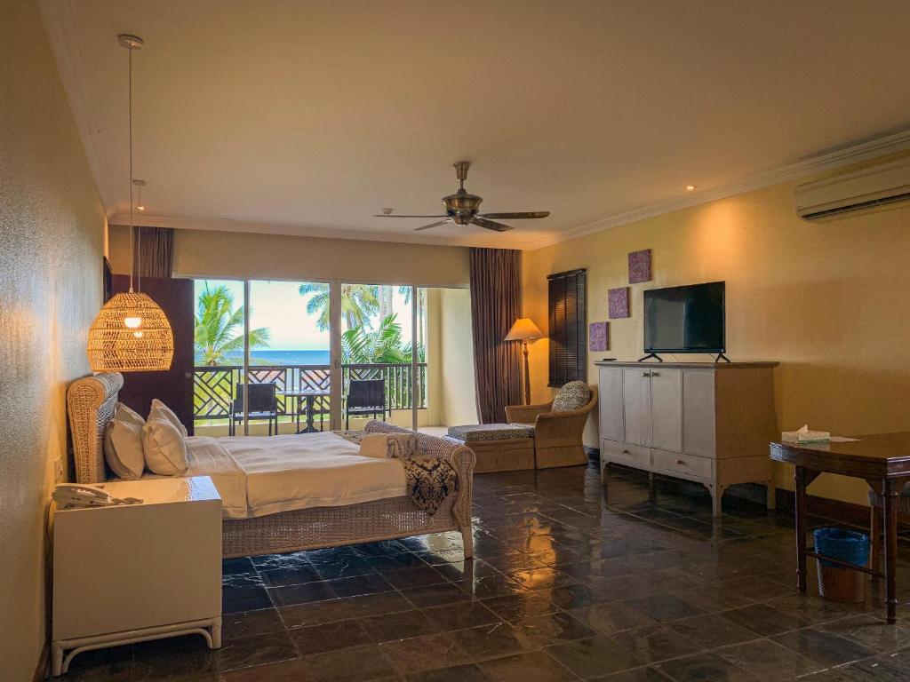 Palm Beach Resort & SPA photo 2