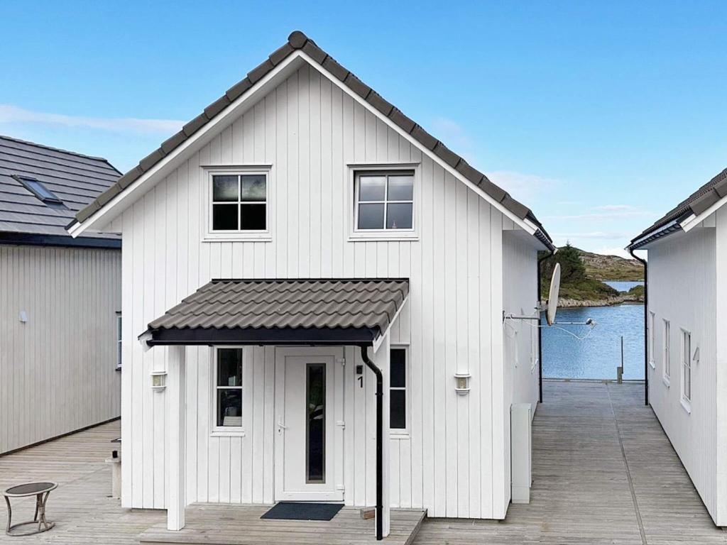 Holiday home averøy VIII photo 3