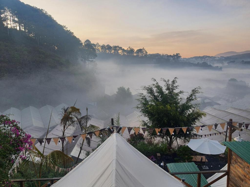 Ma Lá Glamping Đà Lạt