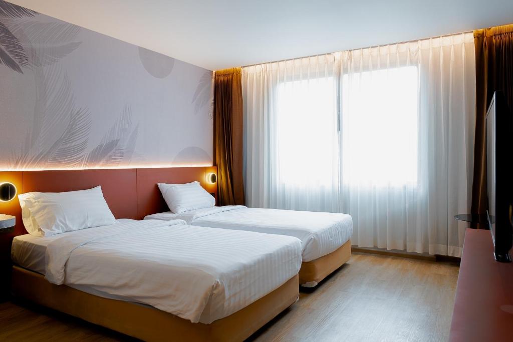 Buri Sriphu Hotel & Convention Centre photo 2
