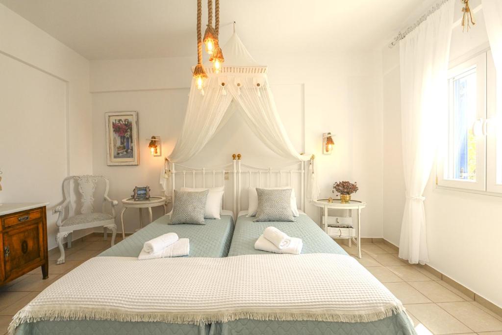 Exilze House Beachfront Kionia photo 4