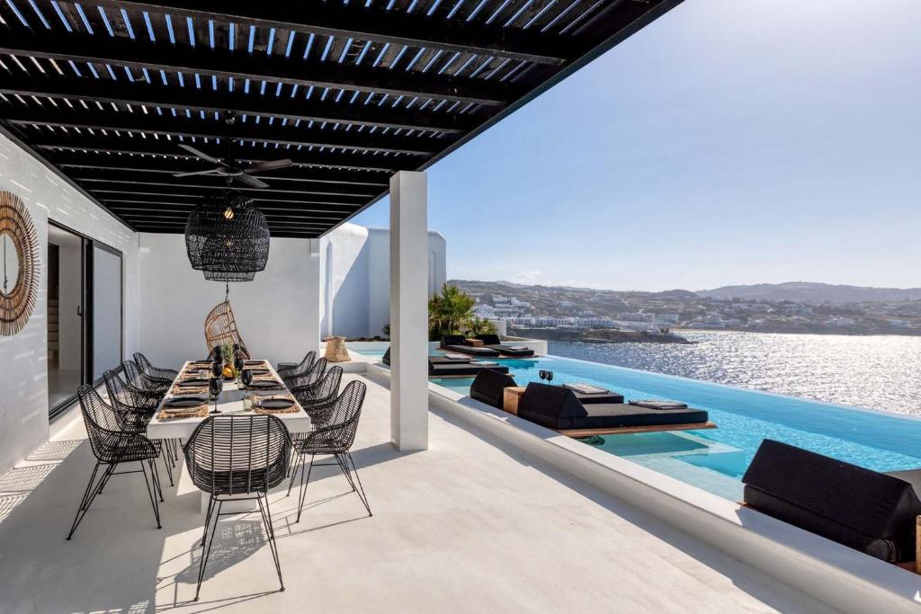 Phenomenal Mykonos Villa 6 Bedrooms Villa Paradise View Panoramic Sea Views and Private Infinity Pool Psarou Beach photo 1