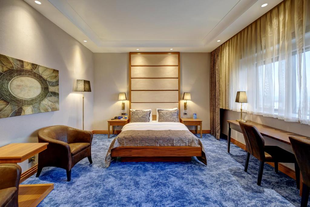 Days Hotel by Wyndham Istanbul Maltepe photo 1