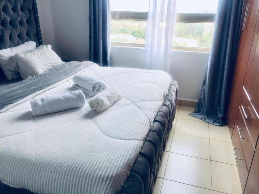 Honey Dew Greatwall Apartments
