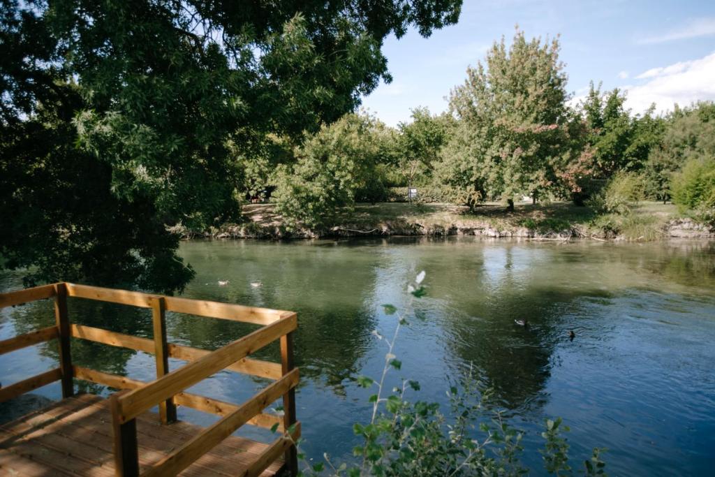 Charming ecolodge with private access to the river
