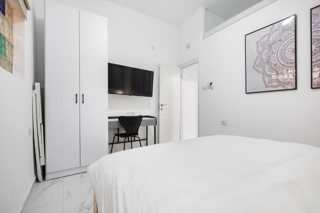 Moroccan style apartment near Bahai Gardens photo 3