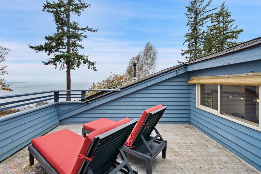 Sunny Blue Beach House photo 1