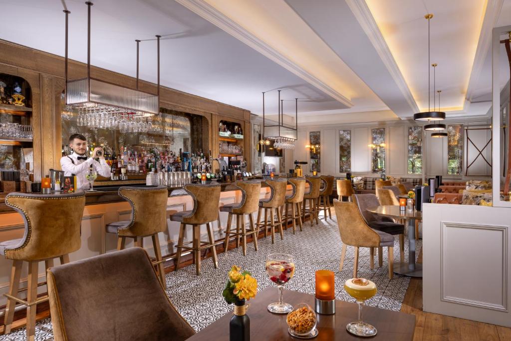Castleknock Hotel photo 3
