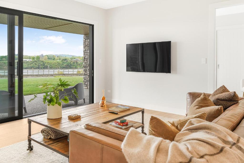 LakeSide Karapiro Downstairs Apartment photo 4