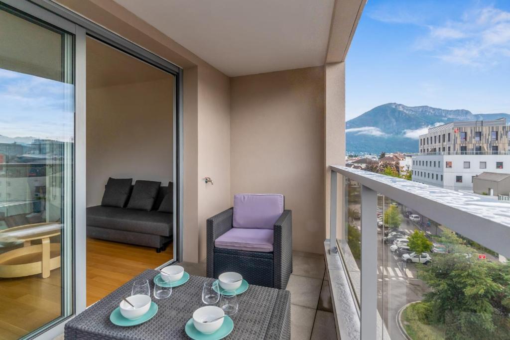 Beautiful T3 with mountain view in Annecy - Welkeys