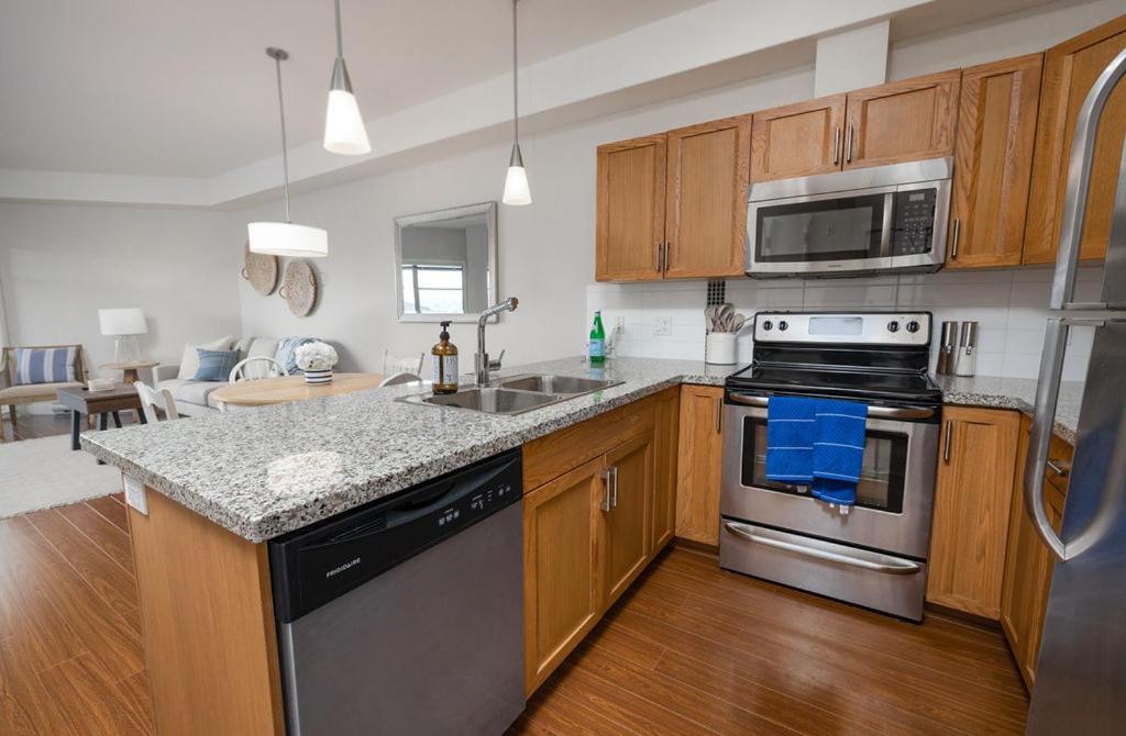 Peony Paradise - Copper Sky 2 Bedroom Gem photo 2