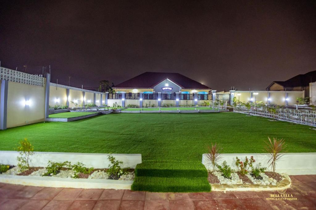 Bella Ella Hotel & Event Center photo 2