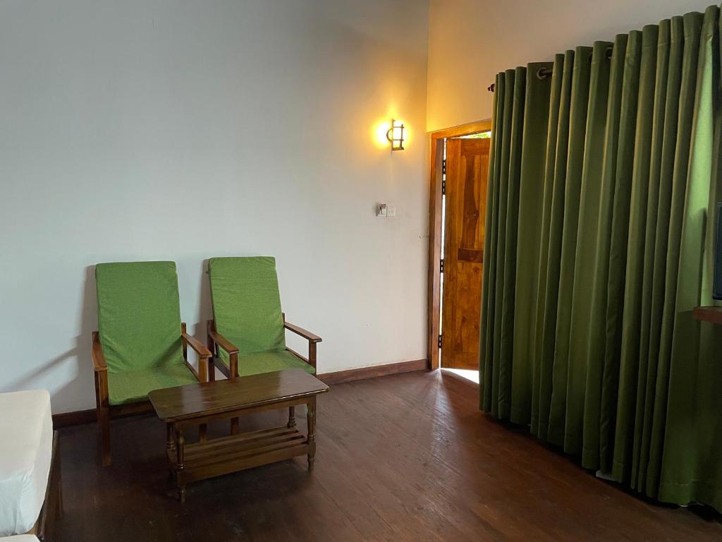 Hotel Neithal Batticaloa photo 4