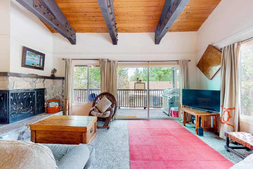 High Sierra Hideaway photo 1