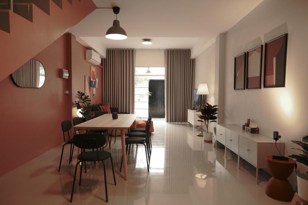 4 bedrooms, Private & Cozy house @ Walking Street photo 3