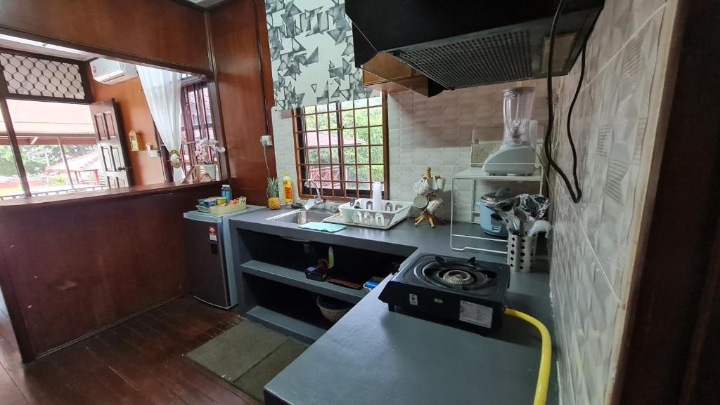 Kampong Style Homestay Pengkalan Balak - Sea View photo 1