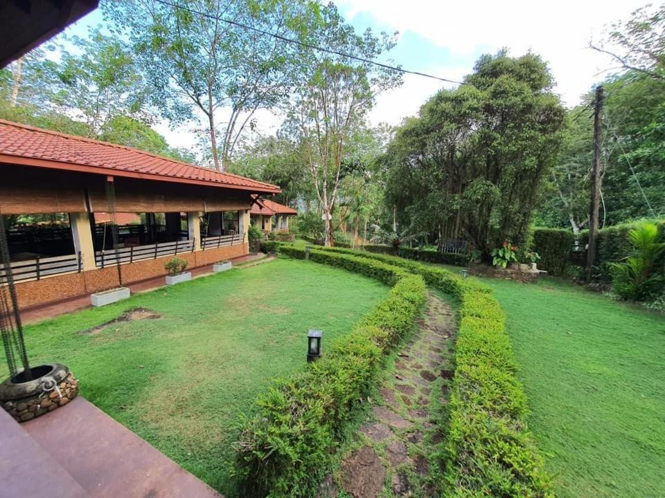 Tappers' Village Nature Resort & Retreat Centre, Kiriella photo 3