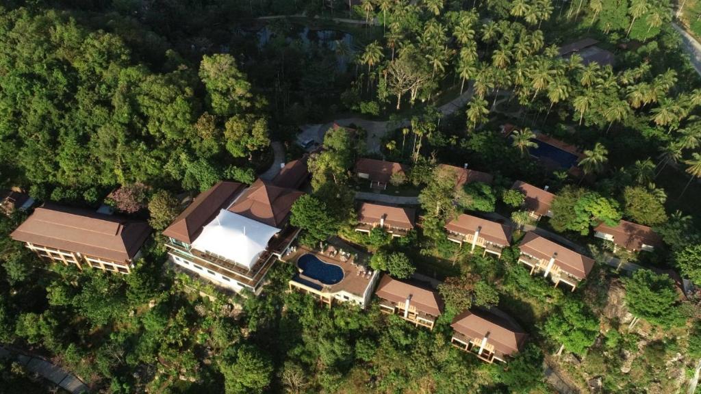 Victoria Cliff Hotel & Resort, Kawthaung photo 4