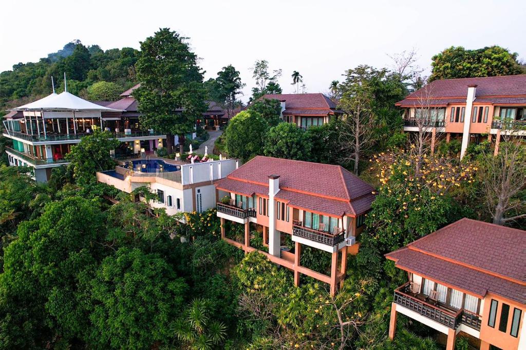 Victoria Cliff Hotel & Resort, Kawthaung photo 2