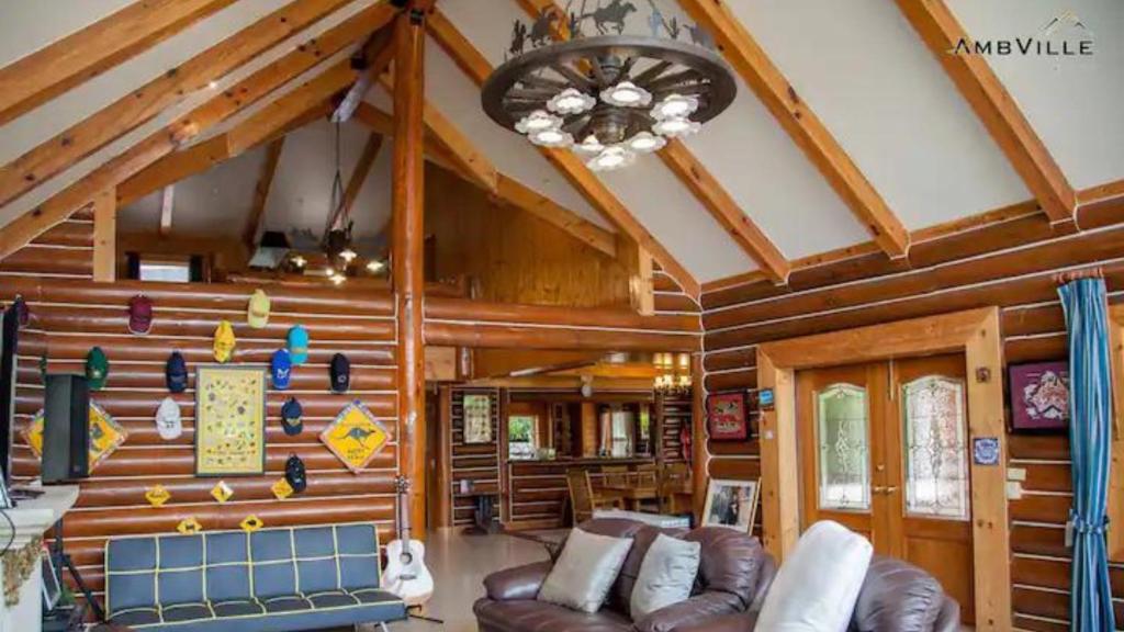 Ambville Khaoyai - บ้านพักเขาใหญ่ (Country Log home) photo 4