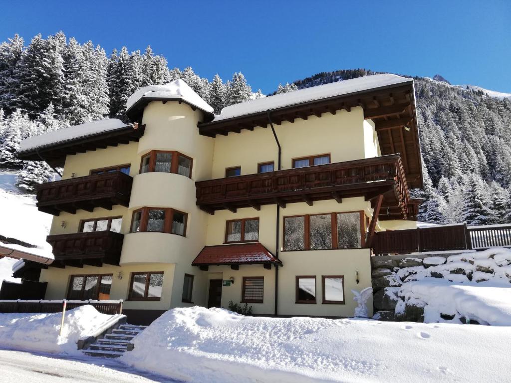 Adlerhof photo 3