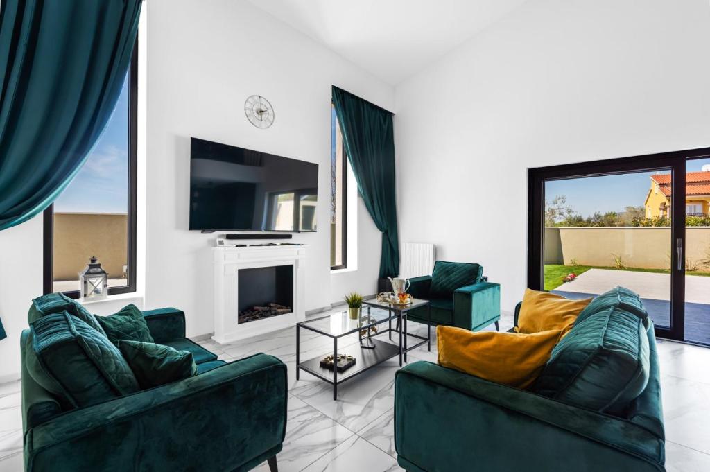 Villa Cesarica by Villa Plus photo 3