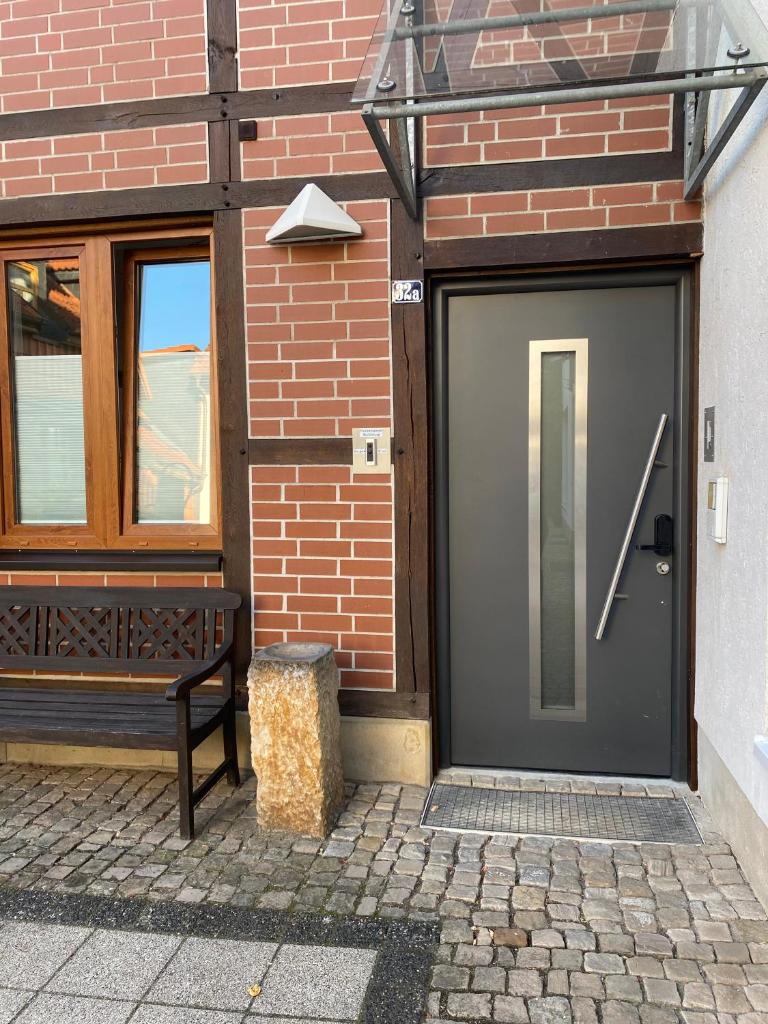 MEINpartments - Full service living photo 2