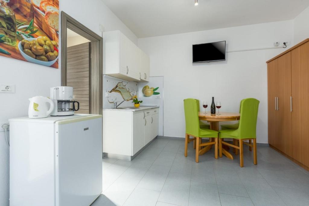 Villa Vita apartments & studios with common pool photo 4