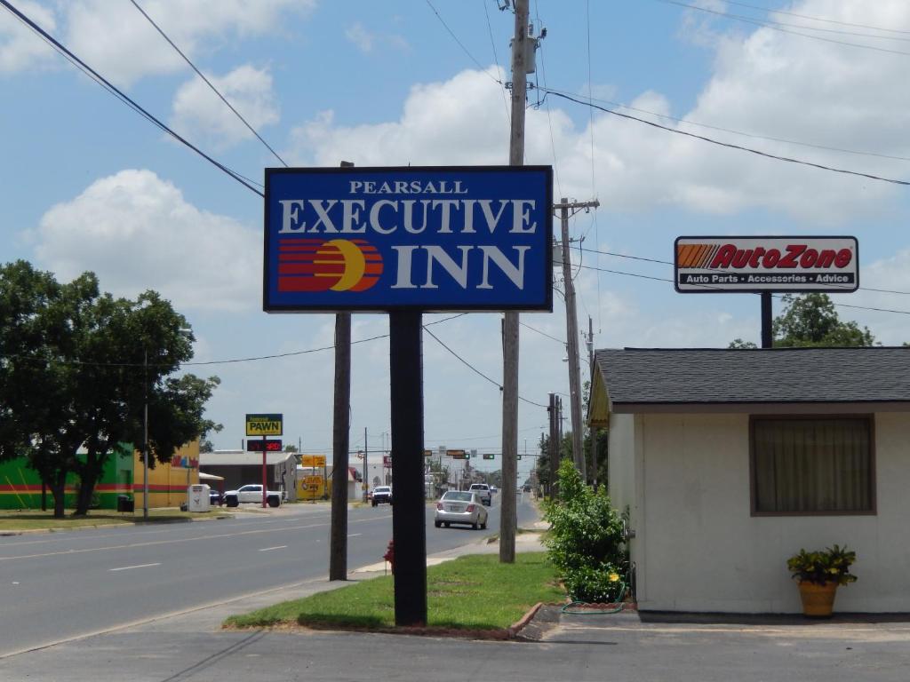 Pearsall Executive Inn image