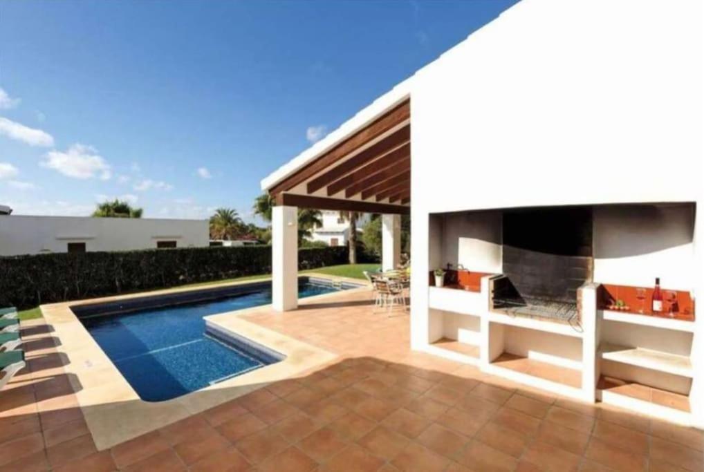 5 Bedroom Villa, Private Pool, Binibeca Vell photo 3