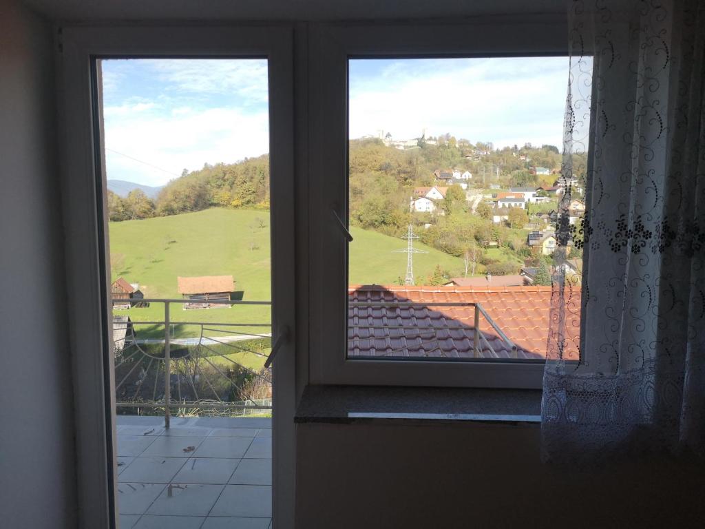 Small house in Celje photo 3