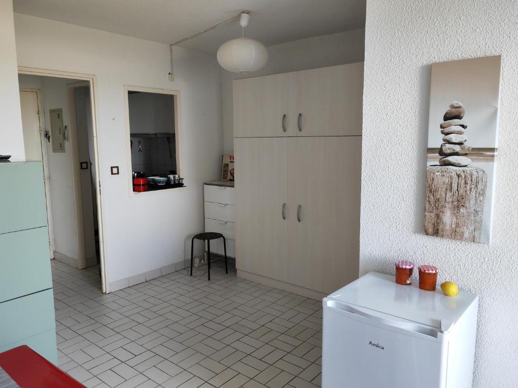 LA GRANDE MOTTE LE COUCHANT STUDIO cabine photo 4
