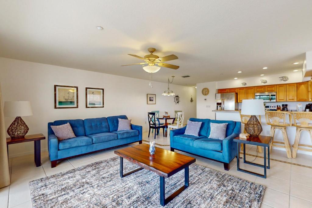 Captain's Cove 304 photo 1
